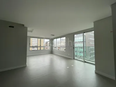 Apartamento com 3 Quartos à venda, 118m² no Centro, Florianópolis