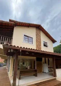 Casa de Condomínio com 4 Quartos à venda, 297m² no Itaipava, Petrópolis