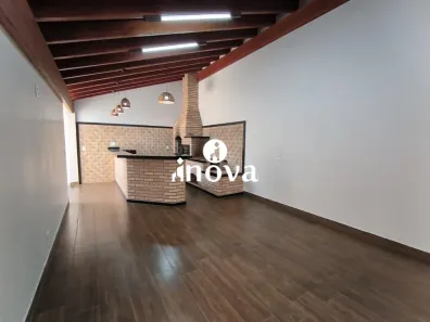 Casa com 3 Quartos à venda, 230m² no Jardim Nenê Gomes, Uberaba