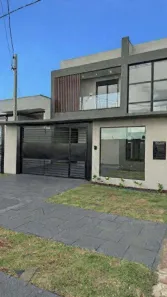 Sobrado com 3 Quartos à venda, 155m² no Pioneiros Catarinenses, Cascavel