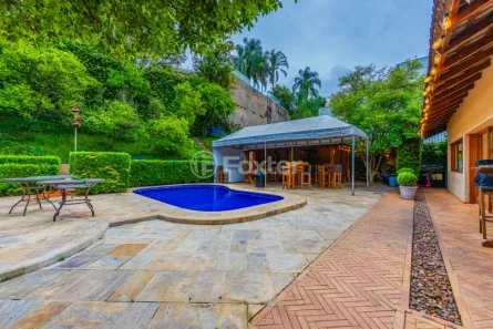 Casa com 4 Quartos à venda, 810m² no Jardim Guedala, São Paulo