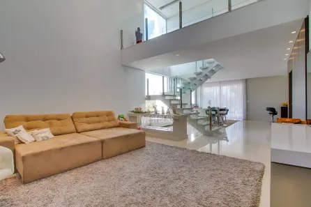 Casa de Condomínio com 3 Quartos à venda, 222m² no Balneário Água Limpa, Nova Lima