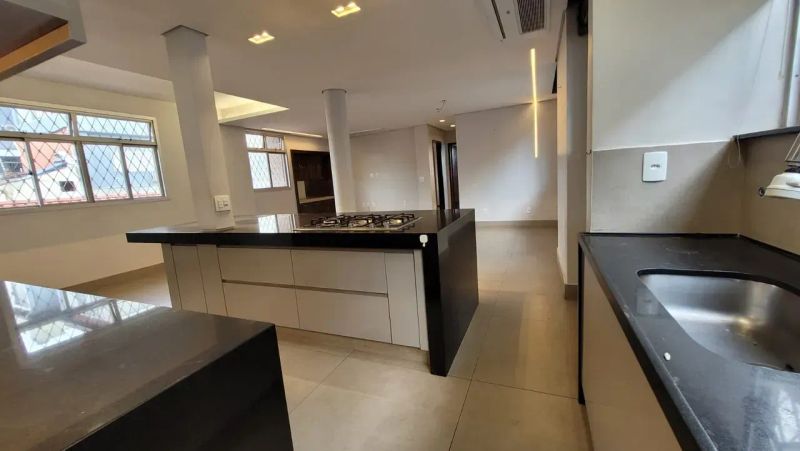 Apartamento com 5 quartos — Santo Antônio, Belo Horizonte