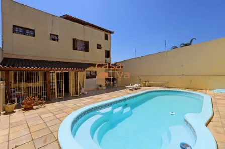 Casa com 4 Quartos à venda, 350m² no Nonoai, Porto Alegre