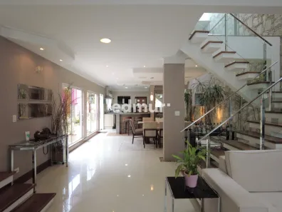 Sobrado com 3 Quartos à venda, 400m² no Parque das Nações, Santo André