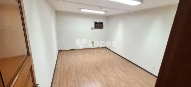 Sala Comercial para alugar, 1200m² no São Cristóvão, Rio de Janeiro