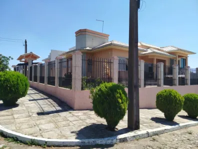 Casa com 3 Quartos à venda, 235m² no Aparecida, Portão
