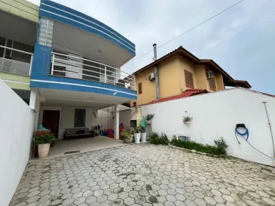 Sobrado com 2 Quartos à venda, 147m² no Ingleses do Rio Vermelho, Florianópolis