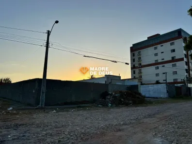 Lote/Terreno à venda, 680m² no Praia do Futuro I, Fortaleza