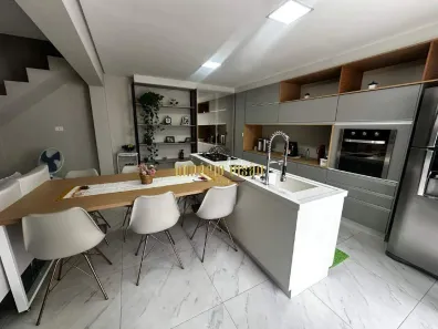 Sobrado com 3 Quartos à venda, 147m² no Jardim Vitória, Suzano