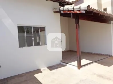 Imóvel Comercial com 2 Quartos para alugar, 704m² no Martins, Uberlândia