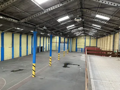 Imóvel Comercial para alugar, 1250m² no Parolin, Curitiba