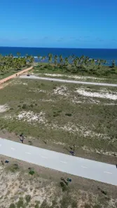 Lote/Terreno com 1 Quarto à venda, 758m² no Guarajuba (Monte Gordo), Camaçari