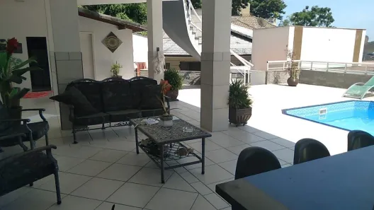 Casa de Condomínio com 5 Quartos à venda, 530m² no Charitas, Niterói