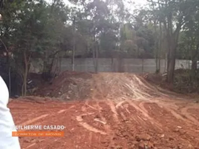 Lote/Terreno à venda, 1410m² no Chácara Santa Lúcia, Carapicuíba
