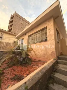 Casa com 3 Quartos para alugar, 100m² no Centro, Poços de Caldas