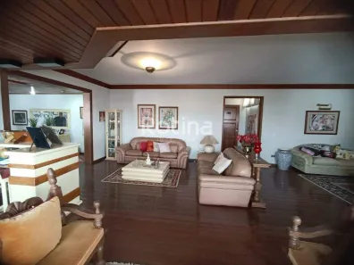 Apartamento com 4 Quartos à venda, 272m² no Fundinho, Uberlândia