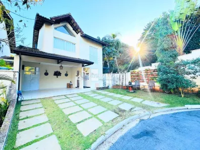 Casa de Condomínio com 3 Quartos à venda, 256m² no Pinus Park, Cotia