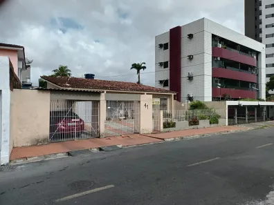 Casa com 3 Quartos à venda, 240m² no Tamarineira, Recife