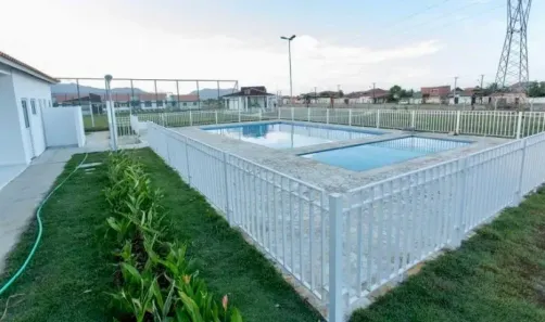 Casa de Condomínio com 2 Quartos à venda, 70m² no Senador Carlos Jereissati, Pacatuba