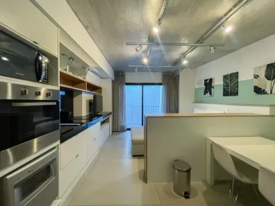 Apartamento com 1 Quarto para alugar, 32m² no Menino Deus, Porto Alegre
