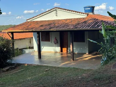 Fazenda/Sítio com 3 Quartos à venda, 1080m² no Joana D'arc, Florestal