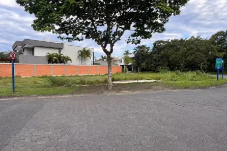 Lote/Terreno à venda, 689m² no Riviera, Bertioga