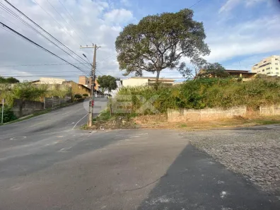 Lote/Terreno à venda, 288m² no Cidade Jardim, Divinópolis