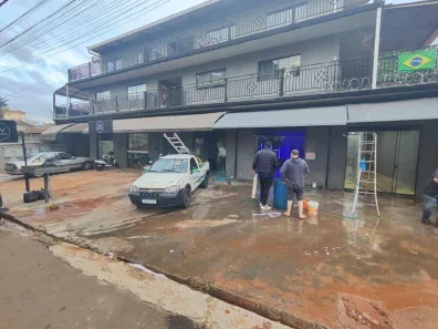 Sala Comercial para alugar, 50m² no Jardim Palmares, Londrina