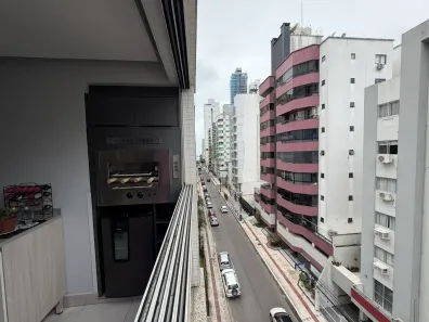 Apartamento com 3 Quartos para alugar, 120m² no Centro, Balneário Camboriú