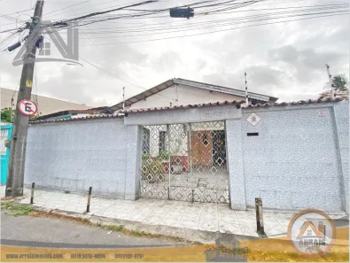Casa com 4 Quartos à venda, 456m² no Farias Brito, Fortaleza