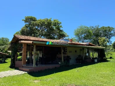 Fazenda/Sítio com 5 Quartos à venda, 100m² no , Araçaí