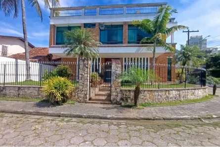Casa com 6 Quartos à venda, 785m² no Enseada, Guarujá