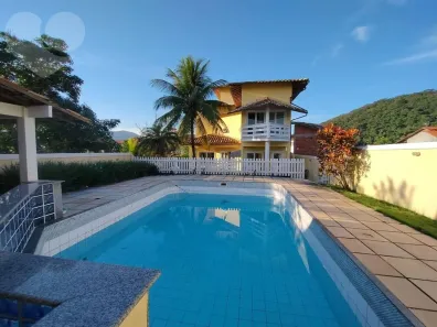 Casa de Condomínio com 4 Quartos para alugar, 375m² no Maravista, Niterói