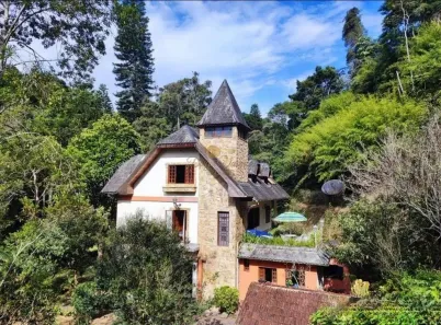 Fazenda/Sítio com 7 Quartos à venda, 850m² no Albuquerque, Teresópolis
