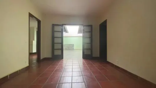 Casa com 4 Quartos para alugar, 243m² no Jardim Elite, Limeira
