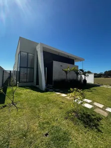 Casa de Condomínio com 3 Quartos à venda, 150m² no Extensão do Bosque, Rio das Ostras
