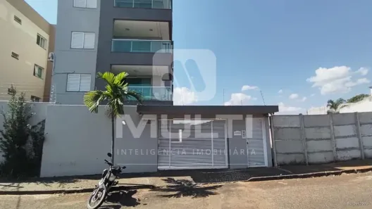 Apartamento com 2 Quartos para alugar, 80m² no Santa Mônica, Uberlândia