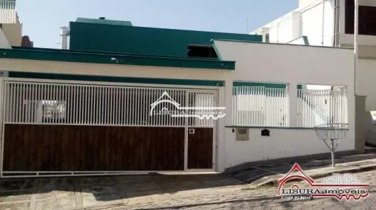 Casa com 6 Quartos à venda, 319m² no Centro, Jacareí