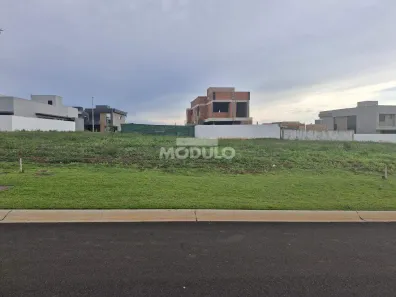 Lote/Terreno à venda, 374m² no Gávea, Uberlândia