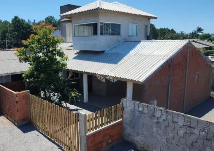 Casa com 4 Quartos à venda, 180m² no Passagem do Massiambú, Palhoça