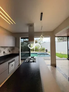 Casa com 3 Quartos à venda, 240m² no Anápolis City, Anápolis