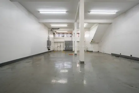 Galpão/Depósito/Armazém à venda, 619m² no Cambuci, São Paulo