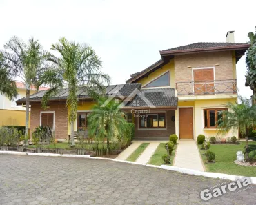 Casa de Condomínio com 4 Quartos à venda, 245m² no Balneário Sambura, Peruíbe