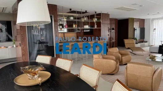 Apartamento com 3 Quartos à venda, 237m² no Vila Olímpia, São Paulo