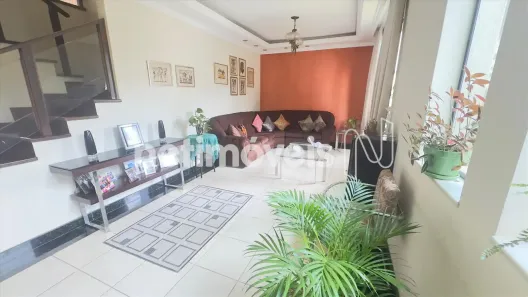 Casa com 3 Quartos à venda, 426m² no Buritis, Belo Horizonte