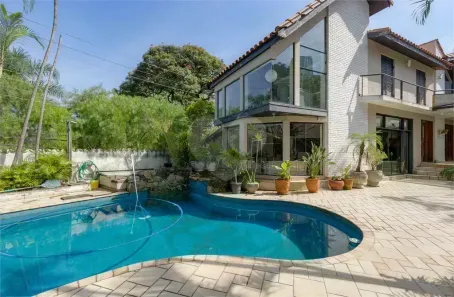 Casa com 3 Quartos à venda, 300m² no Jardim Petrópolis, São Paulo