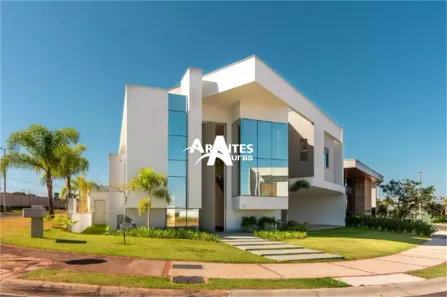 Casa com 5 Quartos à venda, 381m² no Jardim Sul, Uberlândia