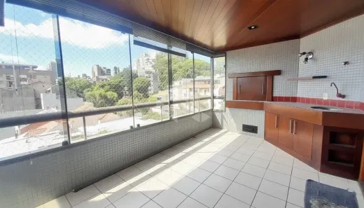 Apartamento com 3 Quartos para alugar, 135m² no Mont Serrat, Porto Alegre