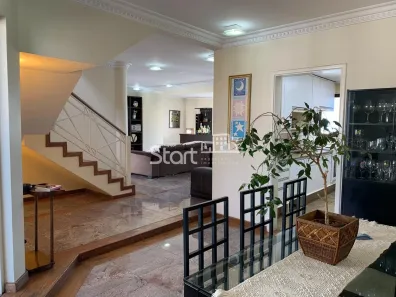 Apartamento com 3 Quartos à venda, 220m² no Vila Itapura, Campinas